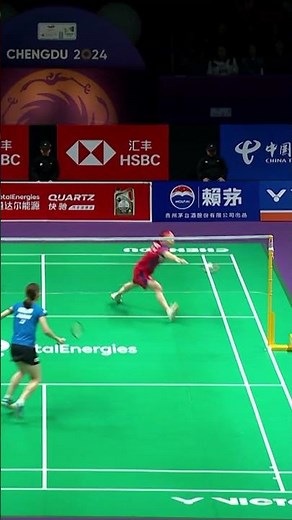 Chiharu Shida is everywhere in this rally! #shorts #badminton #BWF