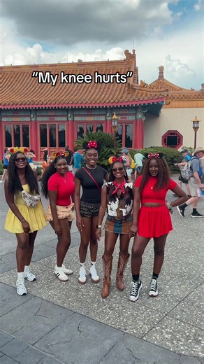 Epcot Drinking Around the World tips — Disney World fun