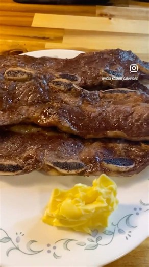 Flankin ribs with butter