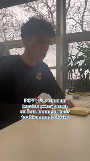 Ça travaille dur chez The Sun Project ! #thesunproject #motiondesigner #fun #ar #vr