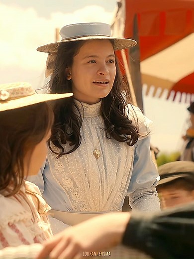 Annie com os personagens de Anne com um E