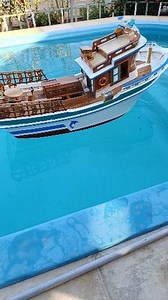 Miniatura fazendo teste na piscina #miniaturas #carpinteiro #barquinho | Claudivan Alves