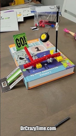 LEGO Chain Reactions, Machine No. 1, Quintopple (in reverse)