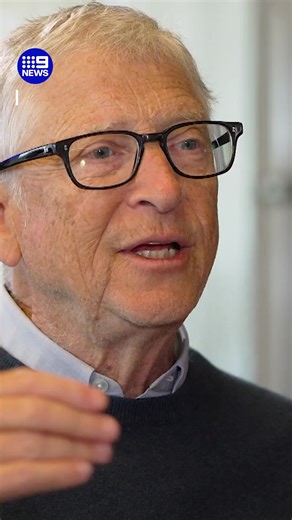 Bill Gates, who made his fortune after founding one of the world's biggest tech companies, has praised Australia's world-first ban that keeps under 16s off the biggest social media platforms. #BillGates #tech #interview FULL INTERVIEW: https://nine.social/154L | 9 News Sydney
