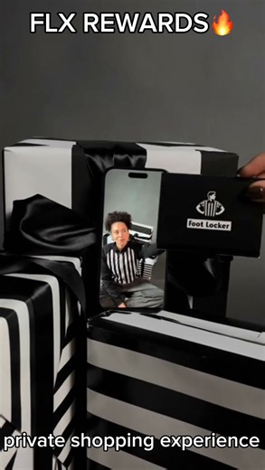 Foot Locker Europe on Instagram: "FLX rewards are on another level🔥 👟One year of sneakers 👟Private shopping experience 👟Sneaker vault access: limited edition Air Jordans 👟PlayStation 5 pro gaming bundle Sign up. Stack points. Claim your win😏"