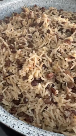 MJADRA RICE- A fragrant Mediterranean meal made with lentils and rice. @cookingwtammy RECIPE -Caramelize 4- 5 (the more the tastier) -Cook 1 cup of green lentils in salty water for 20-25 minutes. After, strain the water. -in a pan, add 1/4 cup olive oil & 1 chopped onion - add 2 cups basmati rice -Spices: 1/2 Tbsp cumin, 1 Tbsp salt, 1/2 tsp pepper. -Add 4 cups water -Once it starts boiling, lower to lowest heat, cover with lid & cook for 20 minutes. - after 20 minutes, add the caramelized onion