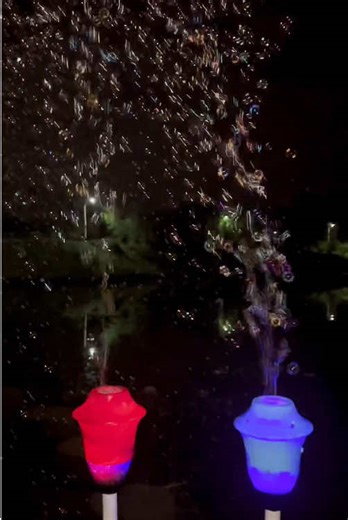 I really can't believe that so many bubbles can be launched and look so good. They are colorful and vibrant. They are the perfect summer toy. Many people really like them. Hurry up, hurry up, hurry up! #pfy #pfyyyyyyyyyyyyyyyyyyyyyyyyyyyyyyyy #folowers➕ #bubbleblower #springtoys #outdoorfun #tiktokshopspringglowup #popular #funny