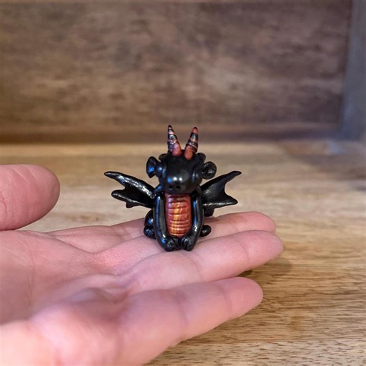 Lunet – OOAK Polymer Clay Micro Dragon Figurine, Hand-sculpted Fantasy Art in Display Case - Etsy