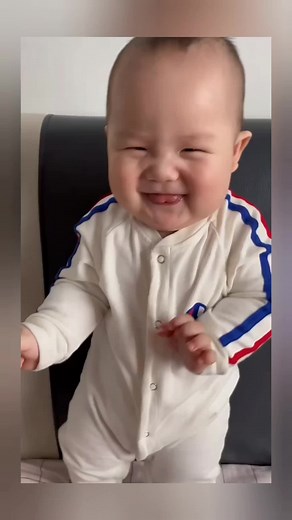 funny videos of babiesPart 1 1 Babies laughing! Funny baby videos #funnybaby #babiesoftiktok #cutebaby