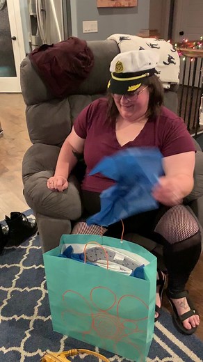 SluttyLittleKneeWifey on TikTok