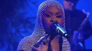 A Legendary performance on The Tonight Show Starring Jimmy Fallon ft 👑 Angélique Kidjo and members of The Roots WE ARE HERE! WATCH FULL VIDEO HERE: https://youtu.be/z0SeI4EZxBM MD: Lalozie Zulu Band : The Roots Vocals: Mwanjè Tembo Vocals: Charity Nicole Creative Director: Rharha Nemhard Styling : Ntombi Moyo Hair: Christina Rendall Makeup: Yuraisi ❤️Loma Vista Biz3 Carl Pires Fallon Team | Sampa The Great