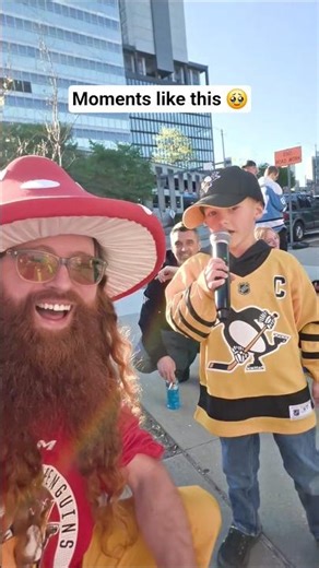 Little man with the mic drop 😪 #letsgopens #pens #penguins #penguinshockey #pittsburghpenguins