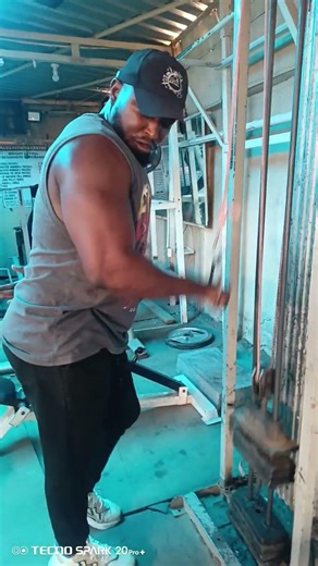 Triceps make up about 70% of your upper arm mass. Tricep machine✅ @WORKOUTBody #gym