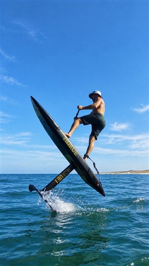 SUP foiling #seignosse #foil #foiling #supfoil #foilsurfingSeignosse