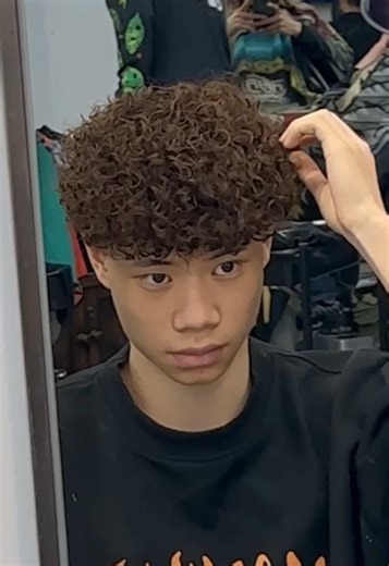 男生燙捲與染髮的完美搭配