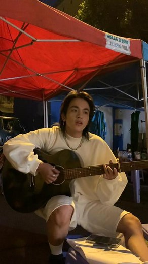 Bắt gặp @Ngô Đình Nam💦 hát nhạc phim Gia Đình Ngôi Sao của #tetfreefire2022 😎😎😎 #freefire