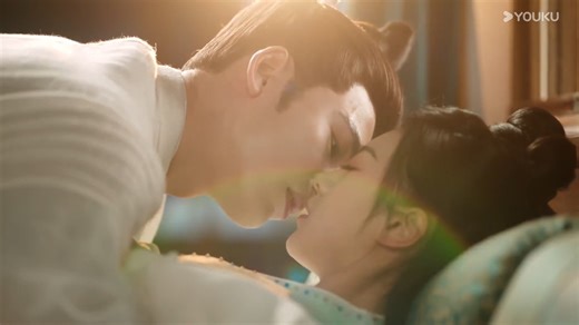 Trailer: Zhao Jinmai and Zhang Linghe become quarrelsome "besties" and overcome difficulties together! #ThePrincessRoyal Here comes the latest trailer! Princess Li Rong #ZhaoJinmai travels back twenty years and meets her husband Pei Wenxuan #ZhangLinghe again. They unexpectedly become quarrelsome "besties". In the struggle between power and man's mind, how will they accompany each other and plan for their future together? Stay tuned to YOUKU! #度华年 #赵今麦 #张凌赫 #YOUKU #优酷 | Youku