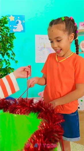Creative Balloon Fun: Mom's Brilliant Playtime Idea! 🎈✨