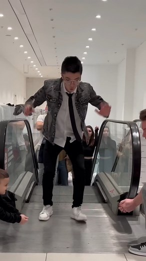 15K views · 120 reactions | What was there ❓勞 #alexanderiron #gym #fitnessmodel #prank #athlete #gym #tattooed | Alexander Iron | Facebook