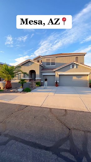 Tour this Beautiful 2-Story Home in Mesa, AZ📍 with me! 5BD | 4BA | 3,100 SF W/ a Pool ⛱️ Has new floors through out the entire home and a gorgeous backyard 😍 Comment below if interested 📲 Bianca Betancourt | Realtor 📲 (623) 552-8975 📧 Bianca@FREgroup A.Z. & Associates | The FRE Group Listing courtesy of Keller Williams Realty #fyp #foryou #foryoupage #exploreaz #realestate #realtor #azrealestateagent #azrealtor #azrealestate #mesaaz #phoenixaz #phoenix #eastvalley #phxrealestate #phxrealtor