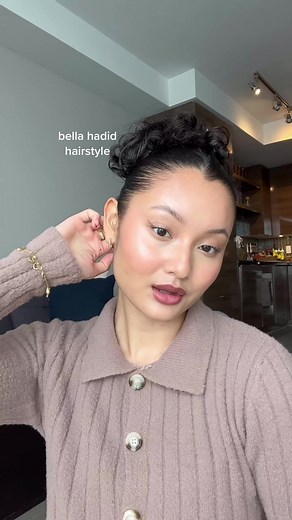 How to Achieve Bella Hadid's Snatched Curly Hairstyle