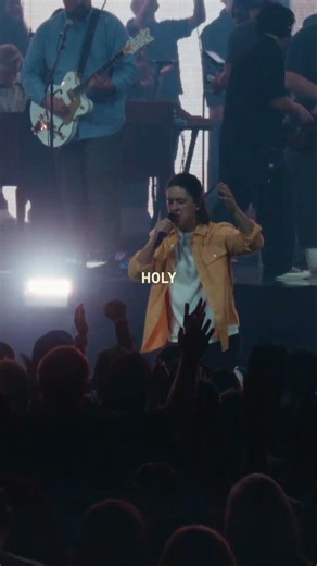 Holy holy holy 🪽✨ #worshipmusic #thebelongingco