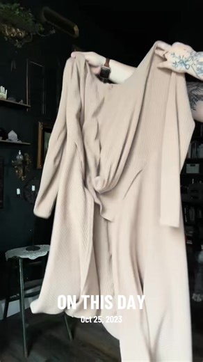 Body neutrality can be more accessible than body positivity some days, and that's okay 🥰 #dopaminedressing #allbodiesaregoodbodies #morigirl #bodyneutrality #bodypositivity | For the Mori Girls