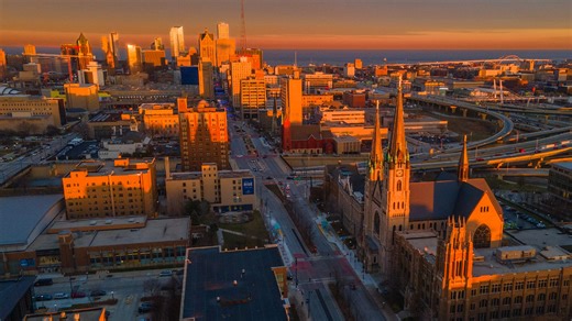 When do clocks fall back in Wisconsin? Here's what to know about daylight saving time in 2025