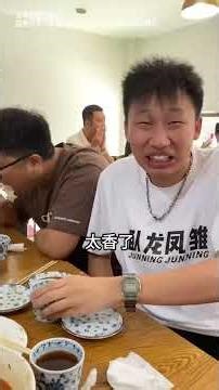 Junning Junning: You come to Inner Mongolia and you give me a kiss? I'll take off! #Funny #FunnyV...