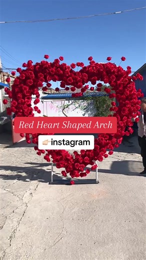 Such a gorgeous Rose Arch for any event! Weddings, Proposals, Sweet 16, Quinceañera!! 🌹 Head to instagram for the 🔗 ink #redroses #redroses🌹 #rosearch #weddingarch #weddingarches #weddingflowers #weddingflorals #weddingflower #weddingflowerwall