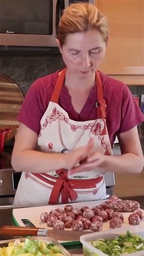 YOU’LL NEVER ROLL MEATBALLS AGAIN AFTER THIS TRICK 😱🔥#shorts