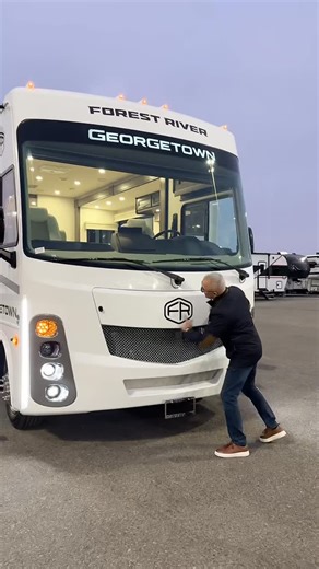Best RV on Instagram: "New 2026 RV Class A Motorhome Georgetown 29S #bestrvcenter #motorhome #georgetown #rvlife #camping"