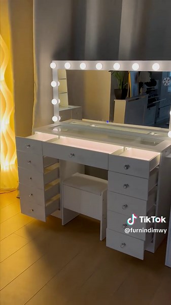 Transform Your Room with a Makeup Vanity