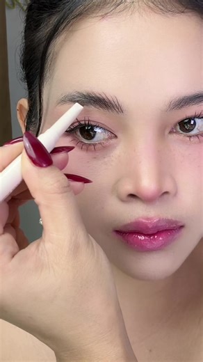 Transform Your Brows with This Eyebrow Pen