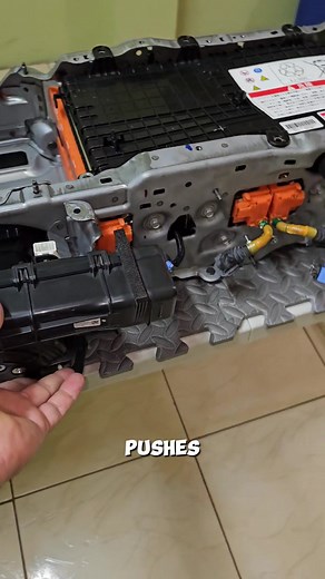 9K views · 333 reactions | Honda vezel hybrid battery service and maintenance tips #honda #hondavezel #hybridbattery #hybridbatteryservice #hybridcar #carcare #carcaretips | Hybrid Solution Diagnostics | Facebook