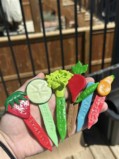 DIY Garden Stakes for Vegetables and Flowers