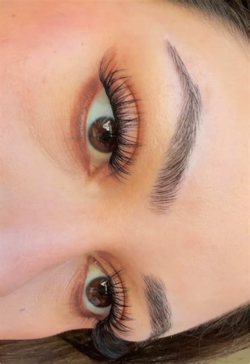 DIY Cat Eye Lash Extensions Tutorial