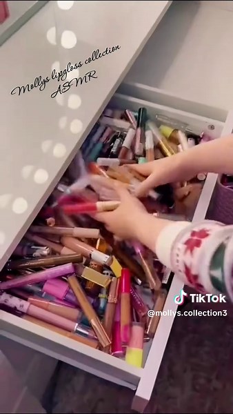 #asmr #makeup #makeupcollection #makeuporganization #lipgloss #lipglosscollection #lipglossobsession