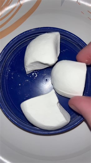 Cornstarch chunks #cornstarch #asmr #crunchy #fyp #viral