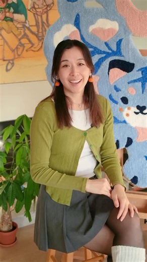 Meet Alice Lee, one of our UTme! artists! UTme! is our in-store customization program where you can personalize T-shirts and tote bags with your own designs or choose from artwork by local artists. Alice is one of those artists, born and raised in the South Bay! Fun fact about Alice: She has a 15-year-old black-and-tan miniature pinscher named Mochi, featured running in the foreground of the cable car tote bag. The design is inspired by bringing Mochi to SF parks—especially Duboce Park—where dog