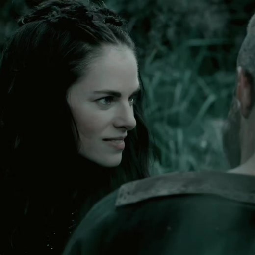 büyük devrimci ragnar Lodbrok #ragnarlothbrok #vikings #ragnar #lagertha daha fazlası için takipte kalın