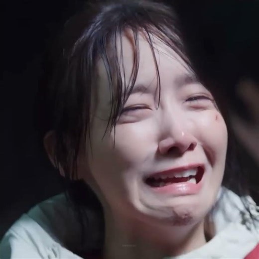 He Came to Save Her 😍💗 || King the Land X Has Mat Pagli 💕😁 || #kpopdramacuts #shortsfeed