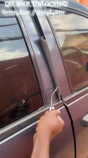 Car door unlocking 0775538215 unlocking locked cars using wedge pump mobile locksmith around harare