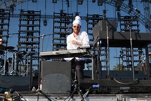 Chet Faker Grooves to "Feel Good" in New Video -