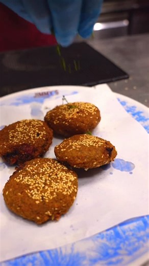 Mahmoud abd Elaziz on Instagram‎: "سعرها كاااام🤯🤯"‎