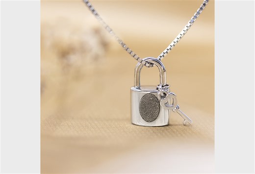 Kin & Pebble Announces New Lock & Key Pendant