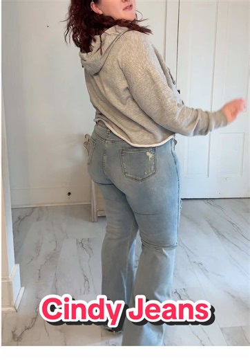 The Cindy jeans are high-rise, tummy control, and actually flattering on a mid-size body. Snatch without squeezing, comfy enough for mom life, and that flare balances everything out. True to size and one of those put-them-on-and-feel-better pairs. @Willow Boutique #Jeans #MidSizeStyle #TummyControlDenim #MomJeans #FlatteringFits