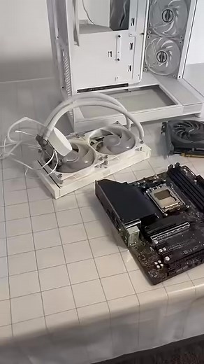 76K views · 937 reactions | $600 AM5 Gaming PC 狼 | ENZO | Facebook