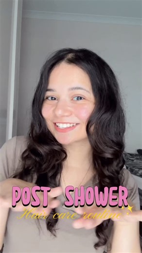 Hafsah Batool Khan on Instagram: "My go to post shower hair routine 🚿💗🫧🎀 @k18hair_australia @got2b @ayunche_middleeast . Australia, Melbourne"