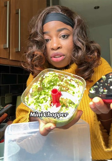 Effortless Vegetable Chopping with This Mini Chopper